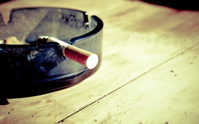 Pykanie papierosów jest jednym z bardziej okropnych nałogów