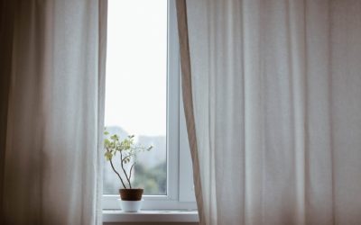 Wymiana okien na ciepłe – co warto wiedzieć przed zakupem?